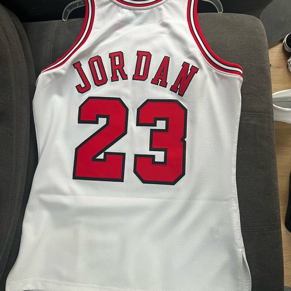 Authentic Michael Jordan Size M Jersey